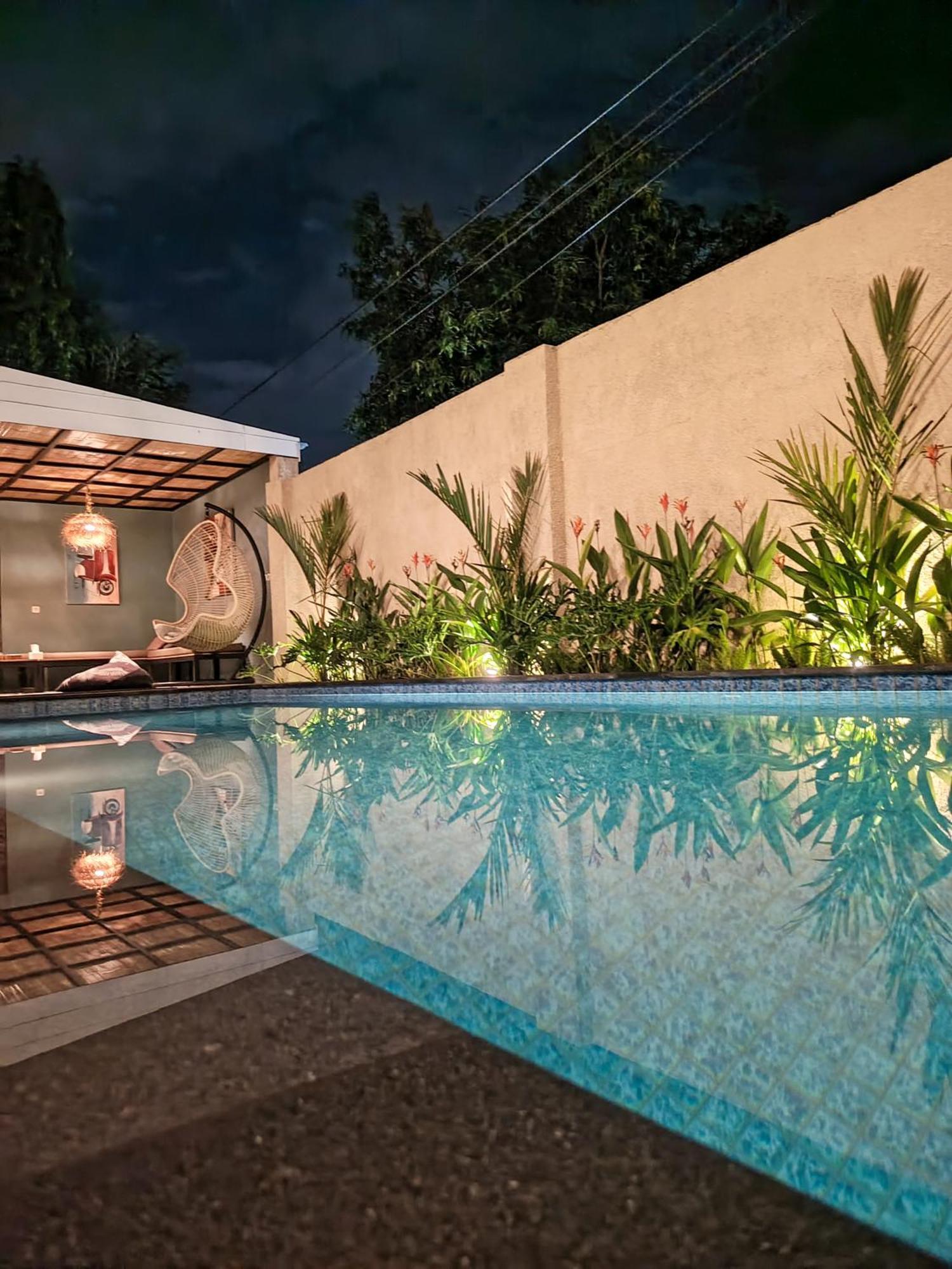 Zavana Rooms & Restaurant Tanjungkarang Exteriér fotografie