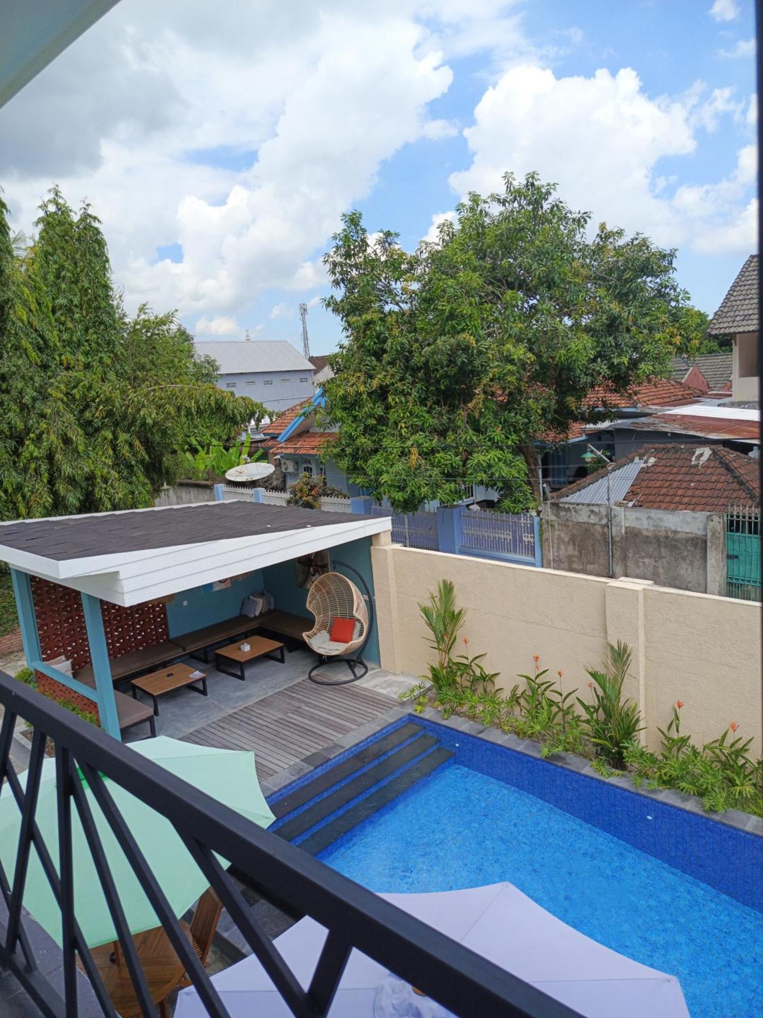 Zavana Rooms & Restaurant Tanjungkarang Exteriér fotografie