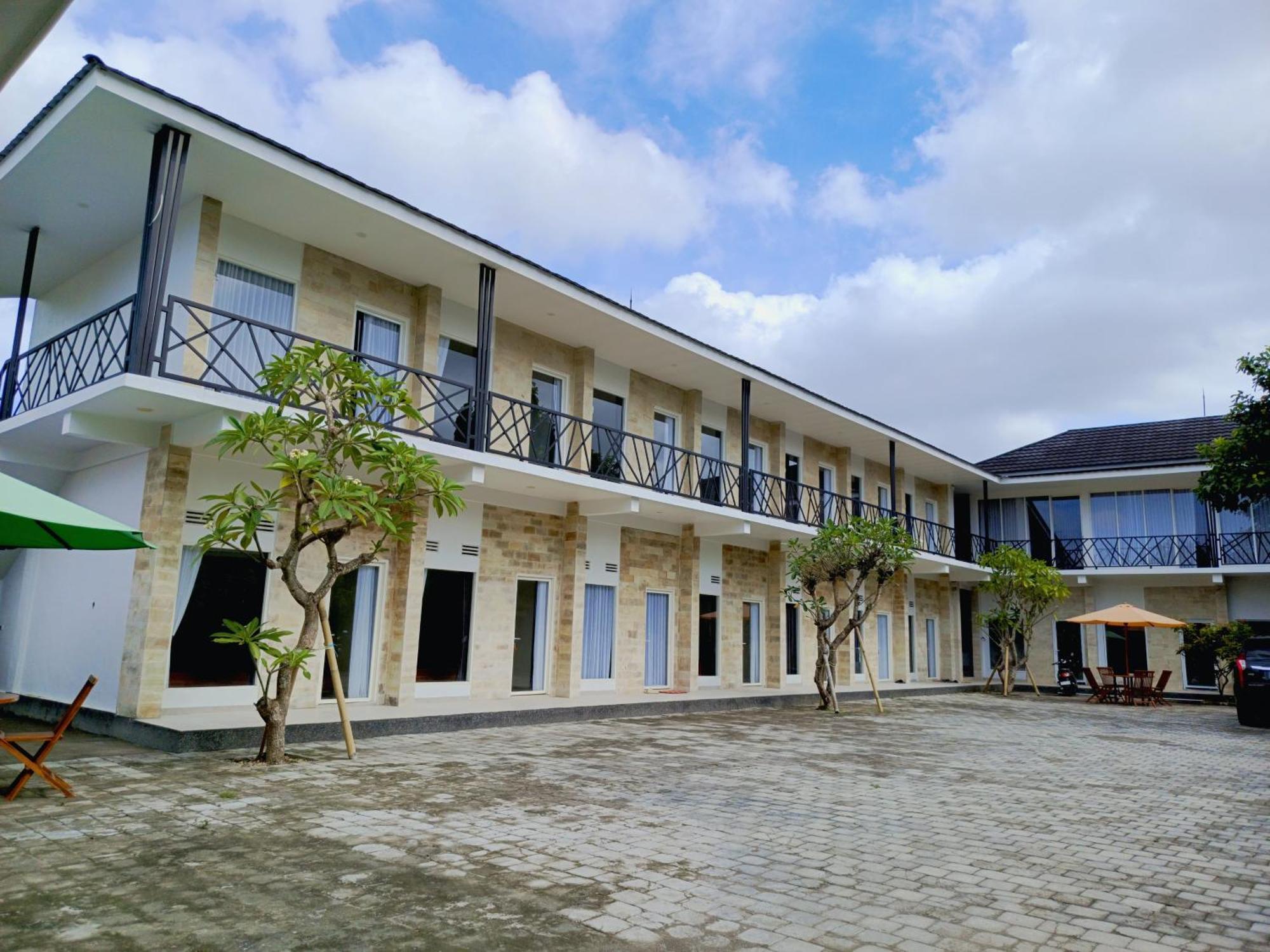 Zavana Rooms & Restaurant Tanjungkarang Exteriér fotografie
