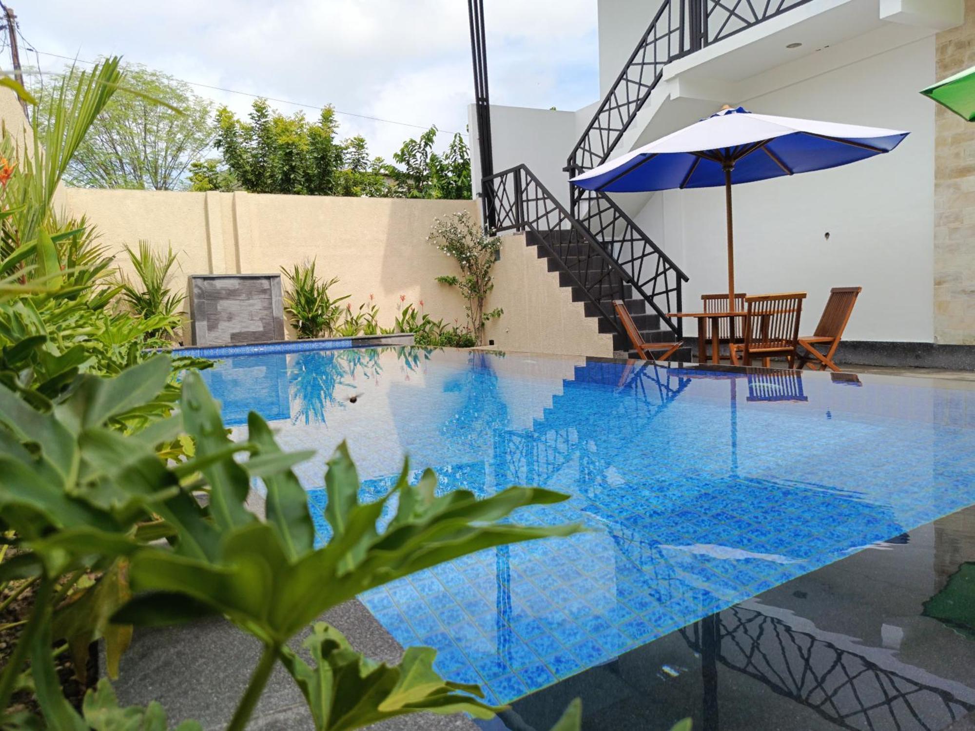 Zavana Rooms & Restaurant Tanjungkarang Exteriér fotografie